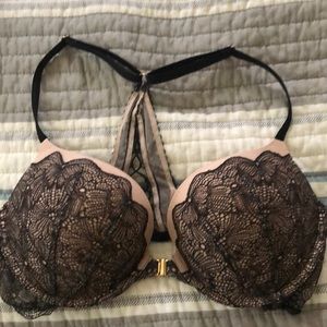Victoria’s Secret Very Sexy Push Up bra